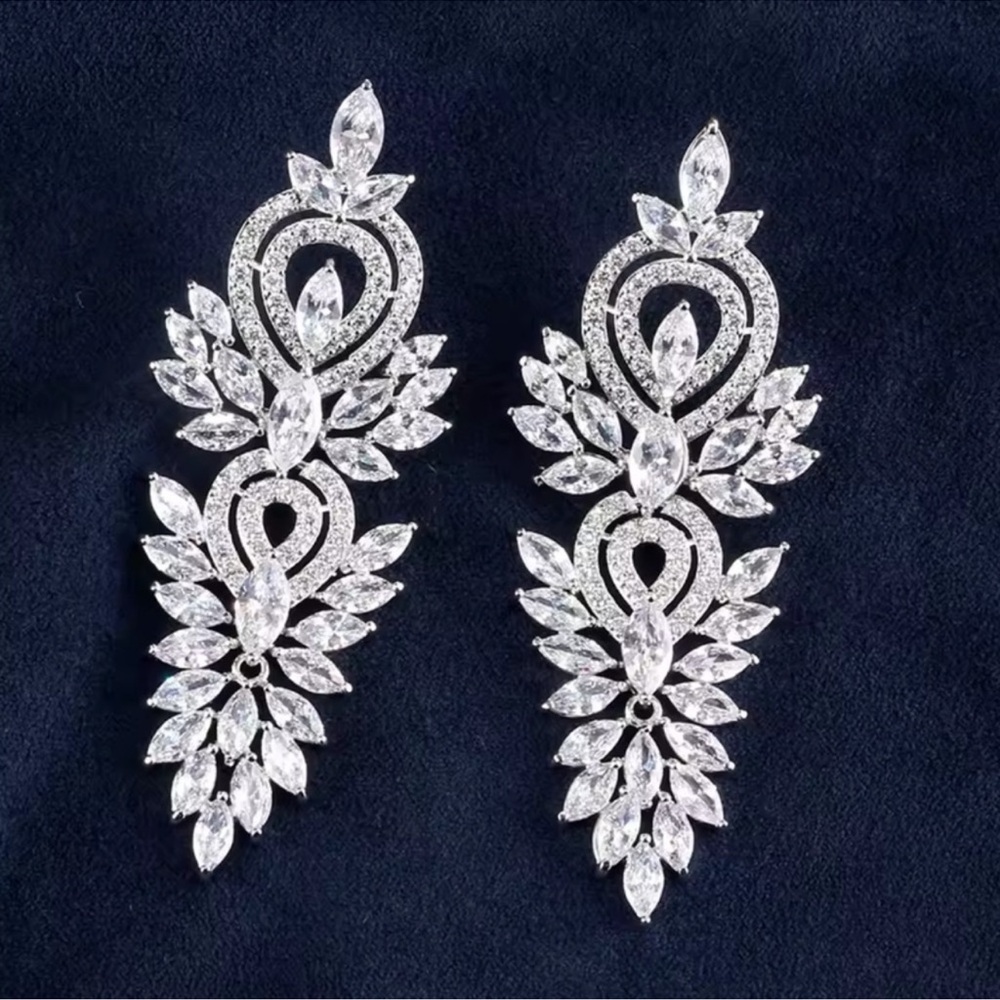 Marquis Elegant Diamond Silver Crystal Earrings